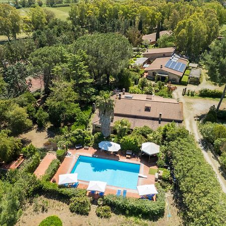 Villa Fattoria Dei Piani Srl à Olmedo Extérieur photo