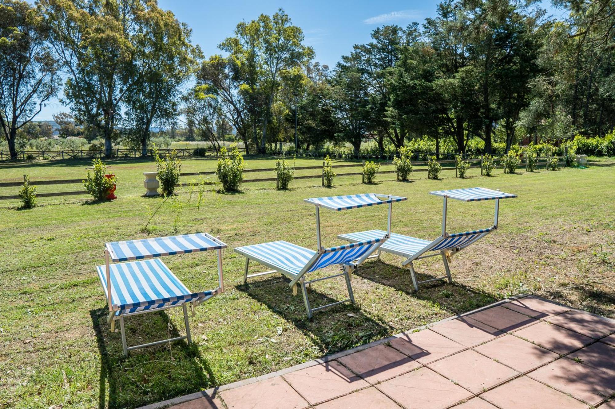 Villa Fattoria Dei Piani Srl à Olmedo Extérieur photo
